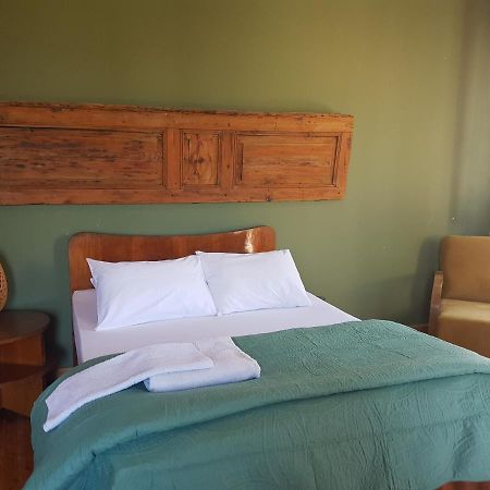 Ines Guest House ニコシア エクステリア 写真