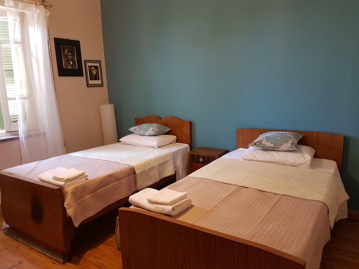 Ines Guest House ニコシア エクステリア 写真
