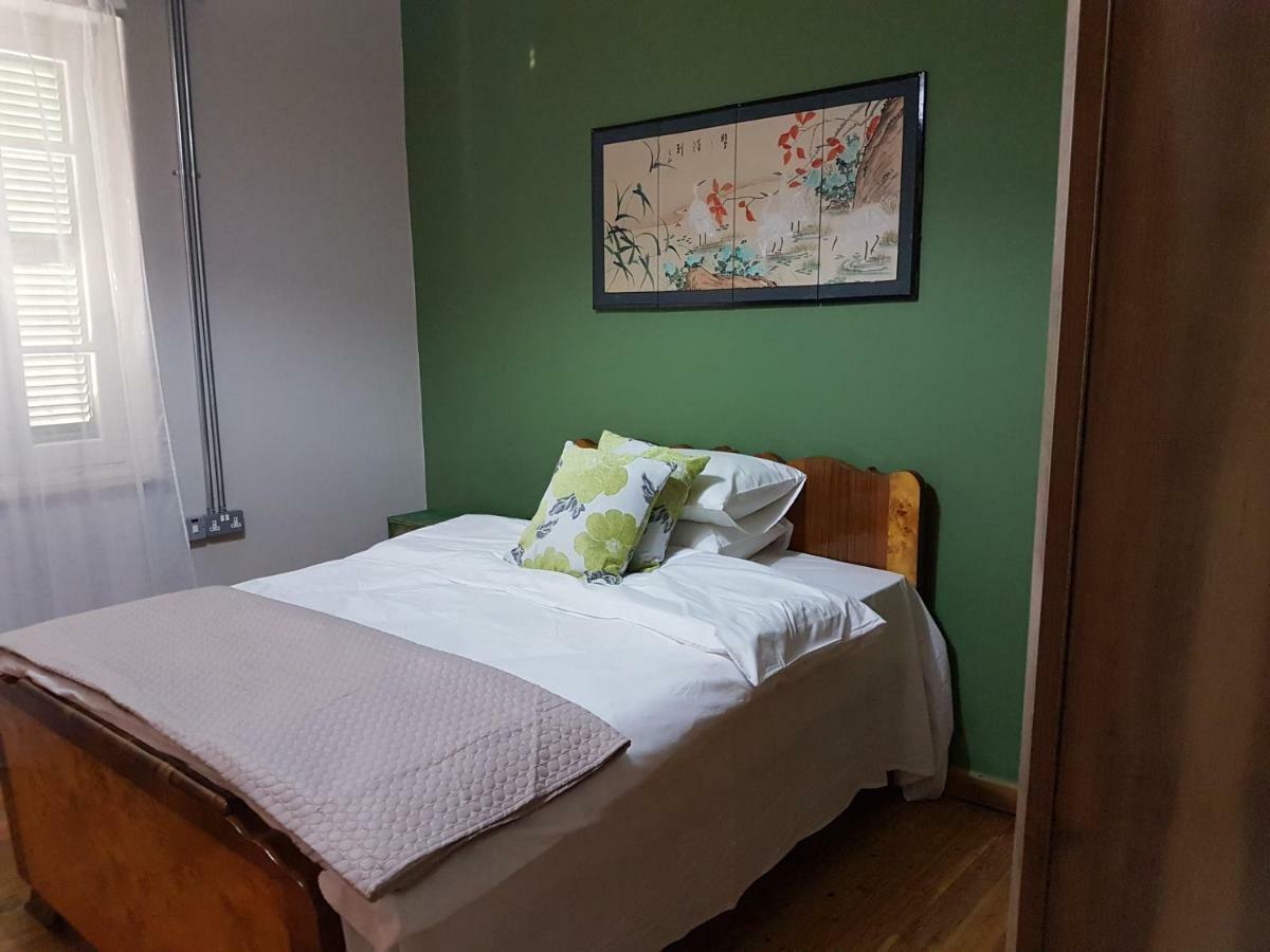 Ines Guest House ニコシア エクステリア 写真